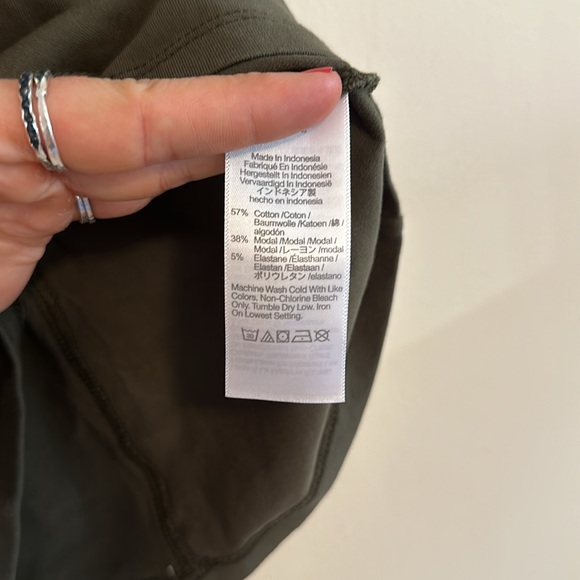 Madewell Funnelneck Cropped Muscle Tank Army Green - Picture 4 of 4